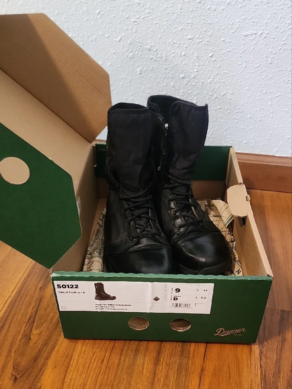 Danner Men's Size 9 Black GORE-TEX Waterproof Tactical Leather Boots
